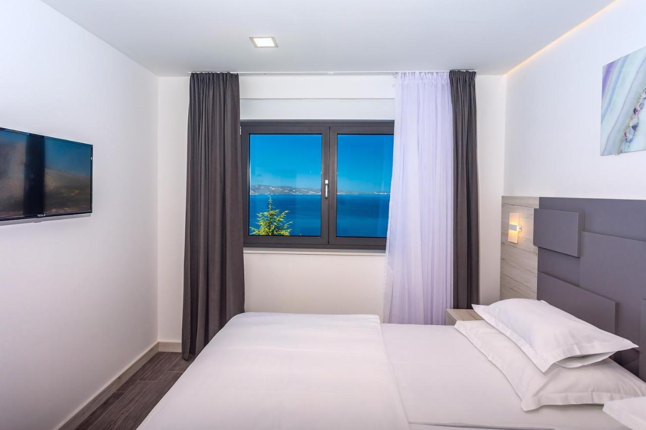 Villa Belvedere With Heated Pool, Billiards, Media Room, Sea Views,10 Pax Omis Exterior photo